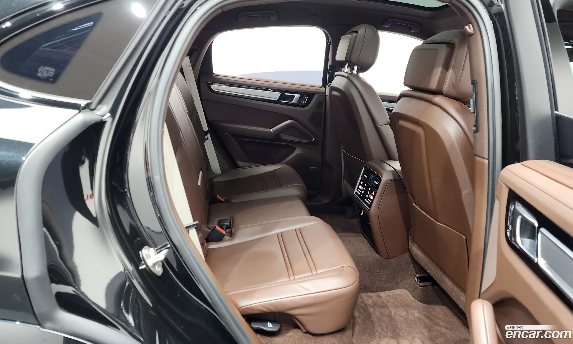 Porsche Cayenne 2023 WP1BE29Y9PDA41484 — 33
