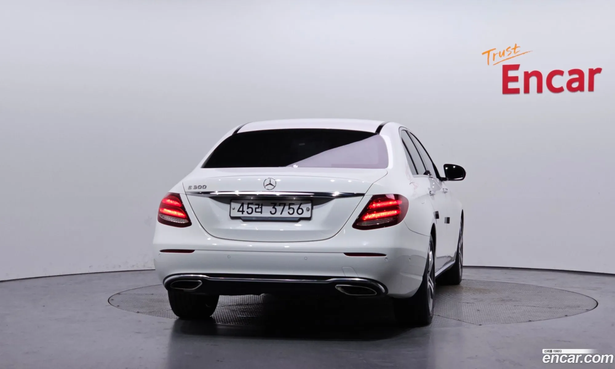 Mercedes-Benz E-Class W213 2018 WDDZF4JB3KA546470 — 22