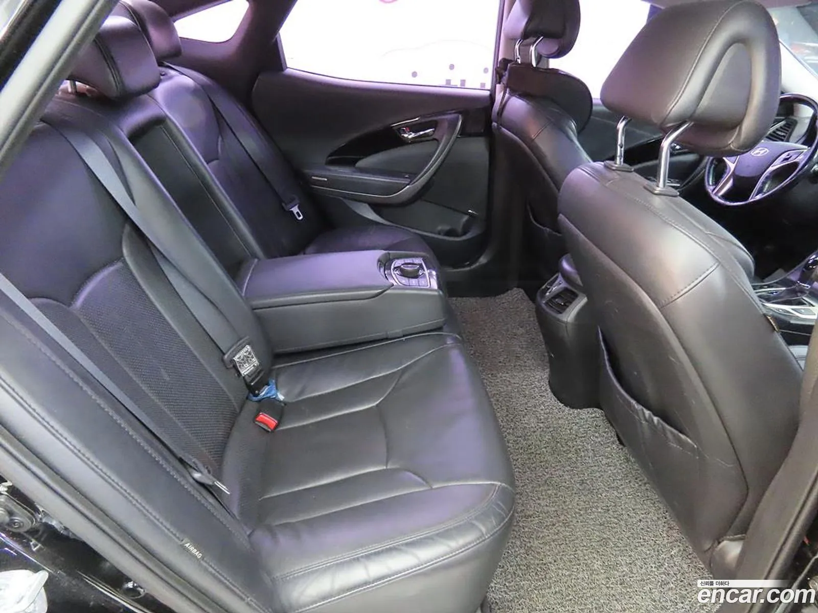 Hyundai Grandeur HG 2014 — 17