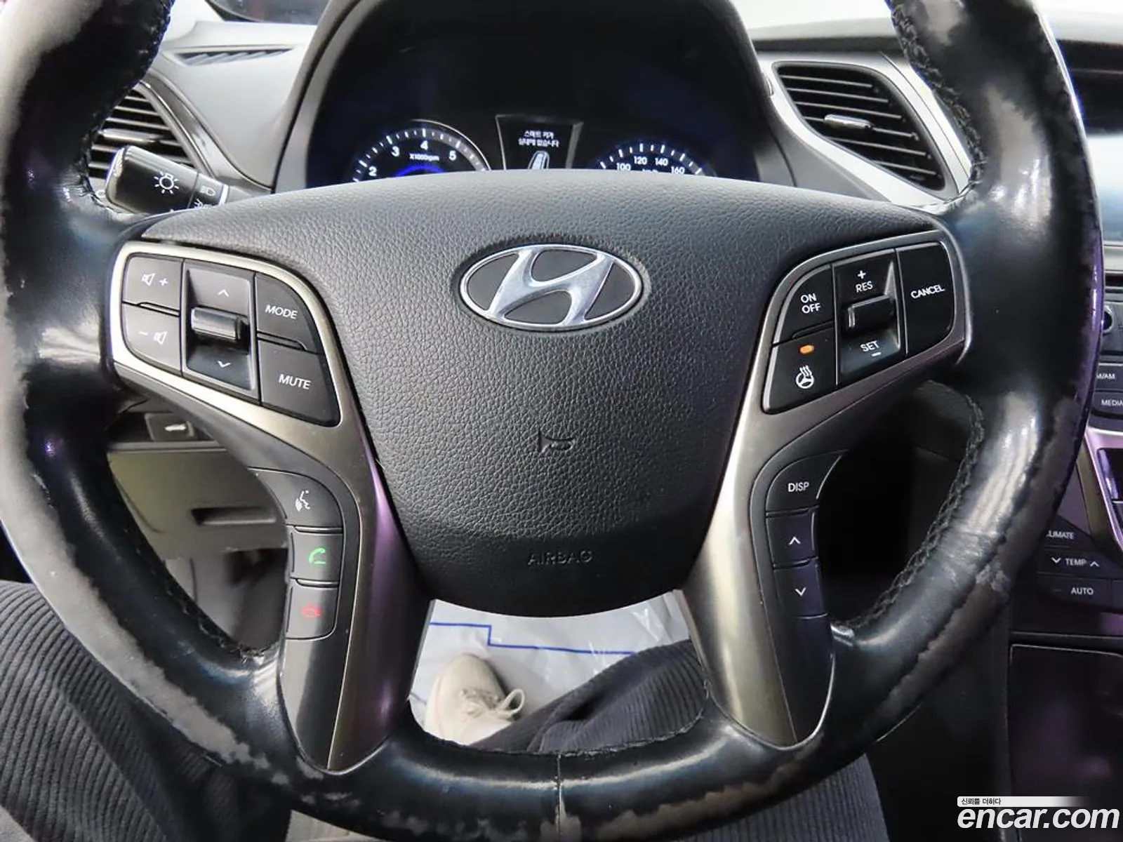 Hyundai Grandeur HG 2014 — 15