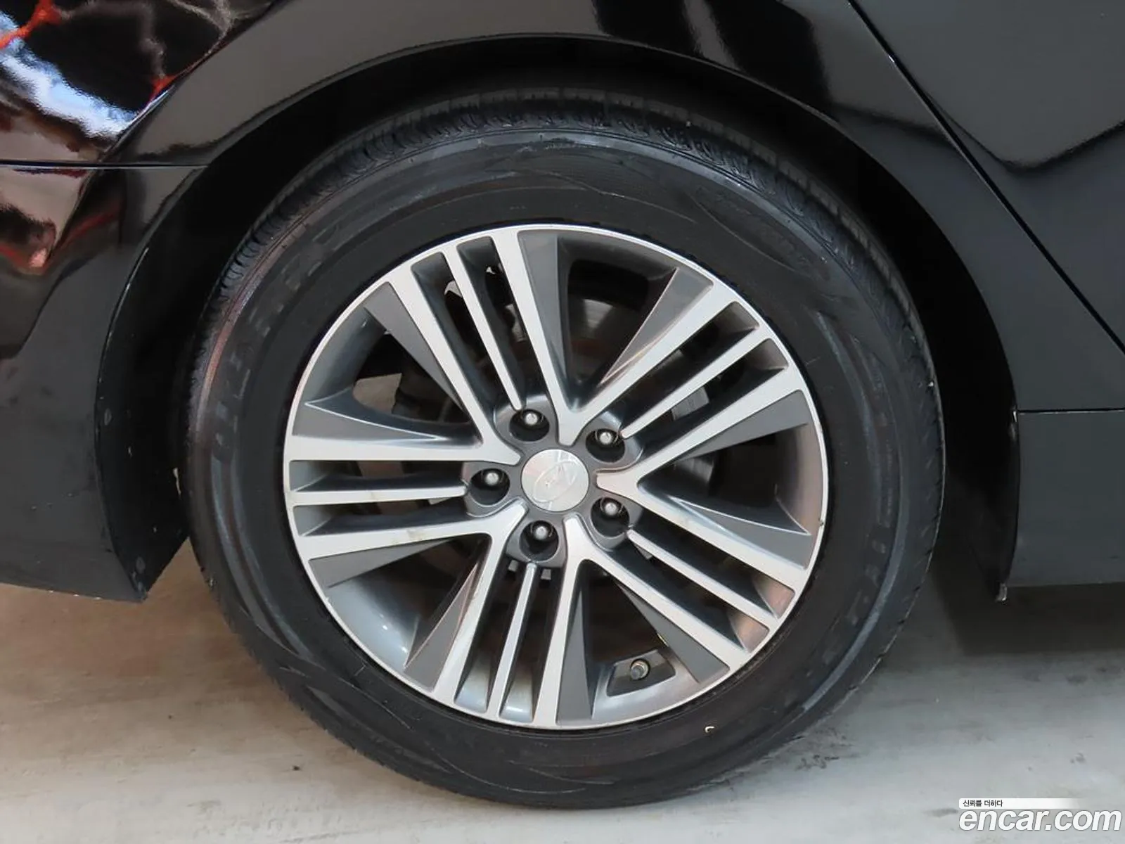 Hyundai Grandeur HG 2014 — 11