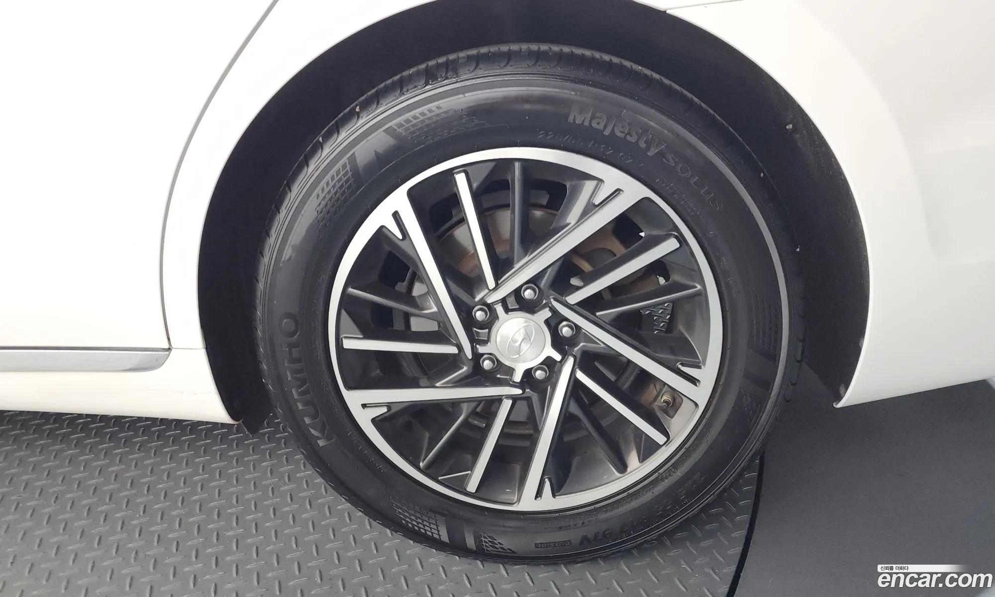 Hyundai Grandeur IG 2020 — 30
