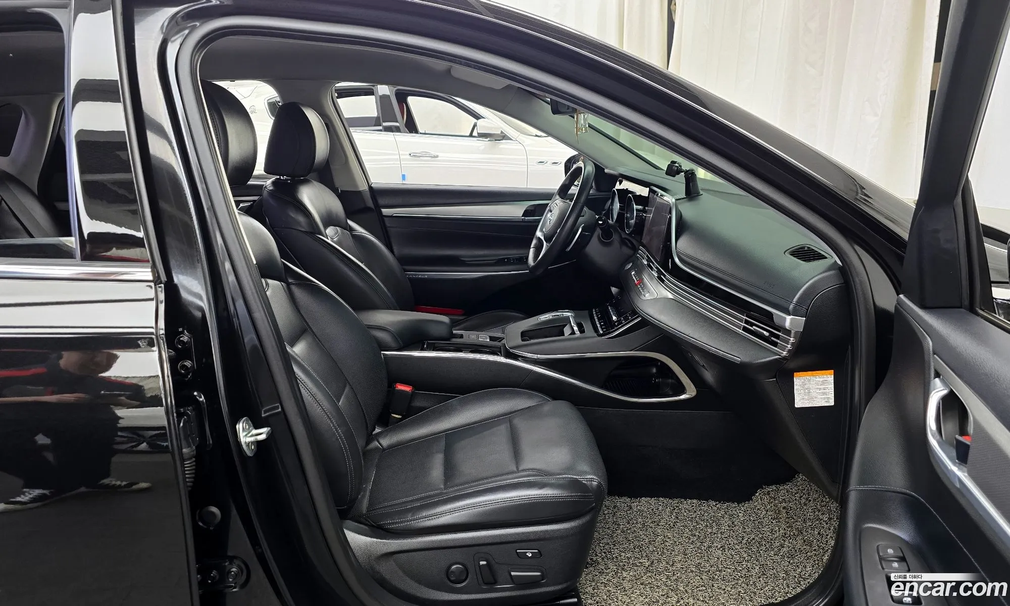 Hyundai Grandeur IG Hybrid 2021 — 11