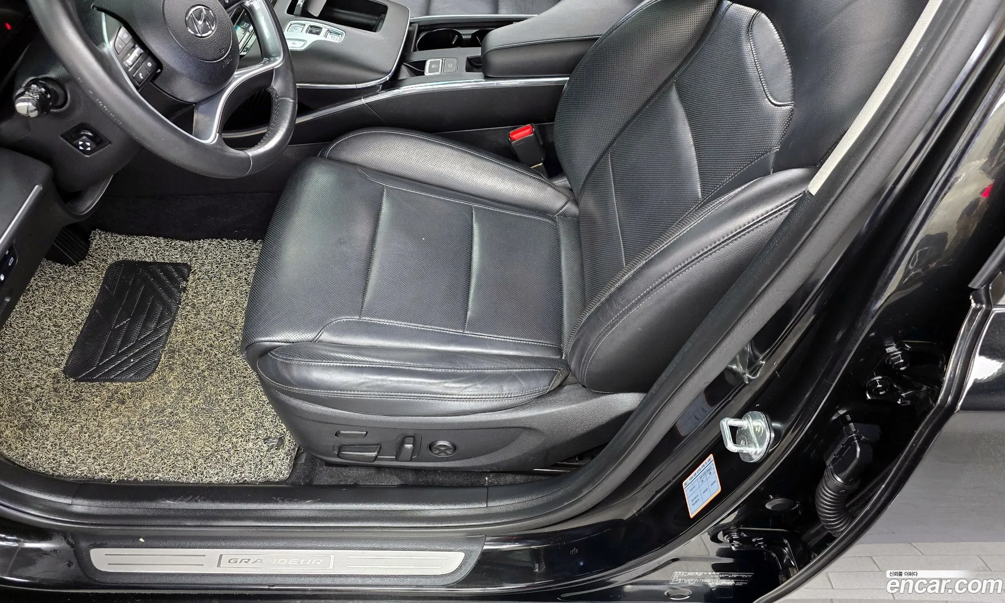 Hyundai Grandeur IG Hybrid 2021 — 3