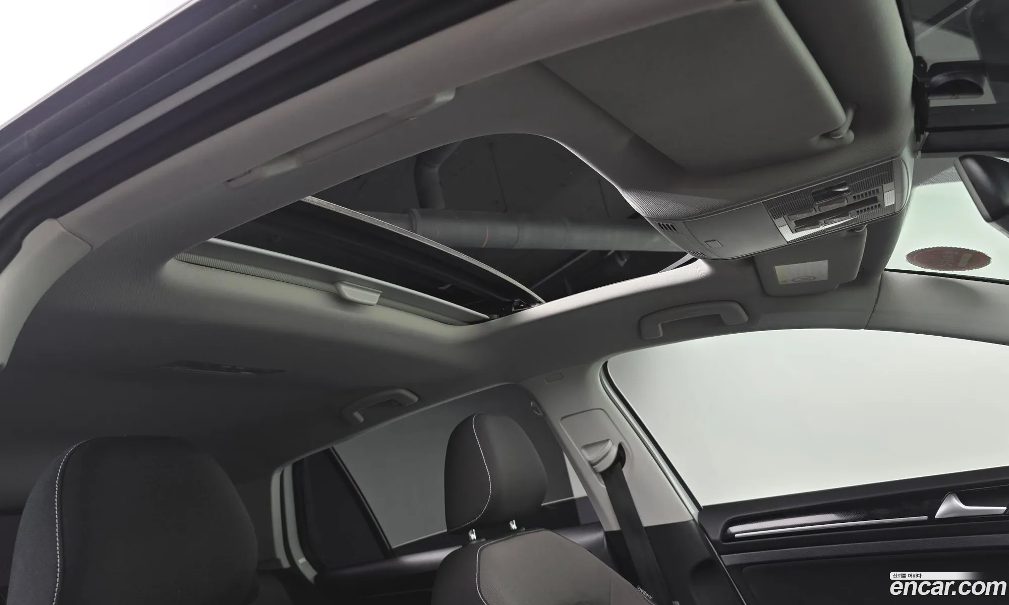 Volkswagen Golf 7th Gen 2014 — 4
