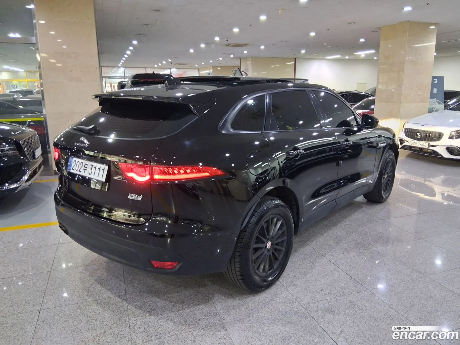 Jaguar F-Pace 2018 — 9