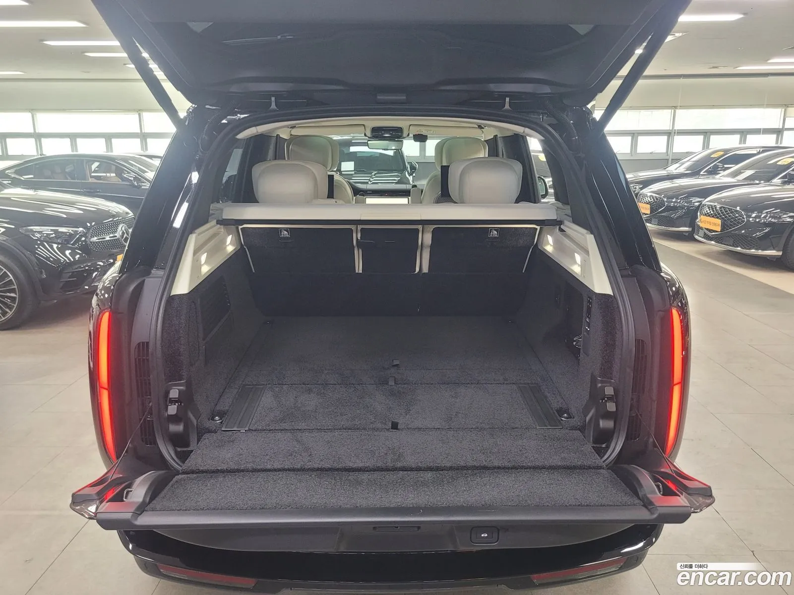 Land Rover Range Rover 2025 — 14