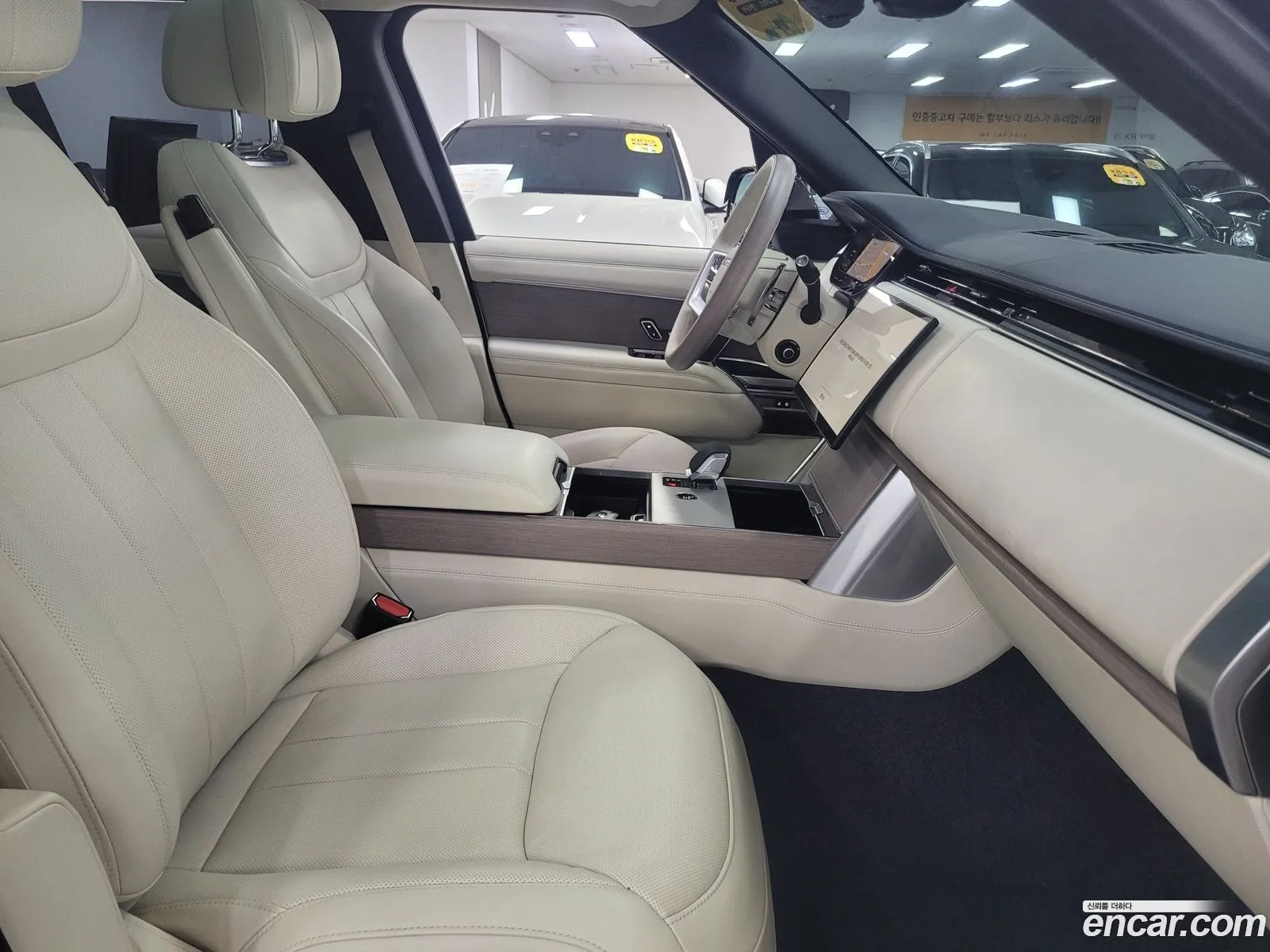 Land Rover Range Rover 2025 — 6