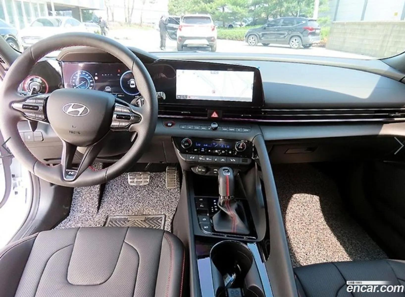 Hyundai Elantra 2026 — 2