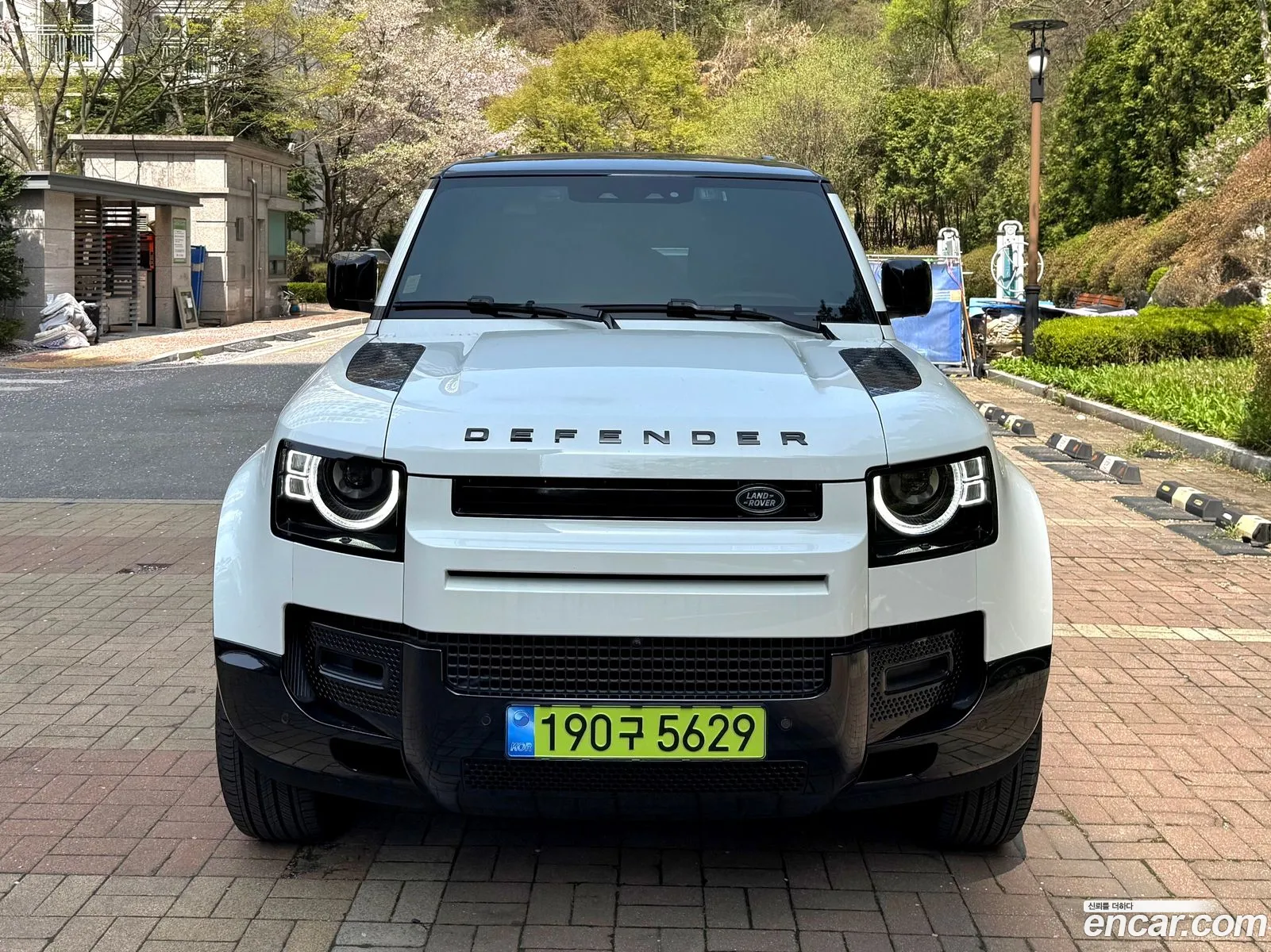 Land Rover Defender 2025 — 13