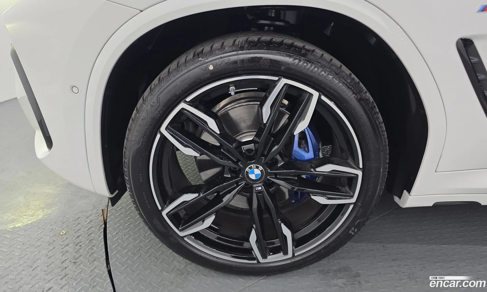 BMW X4 2025 WBA41DT03S9087700 — 18