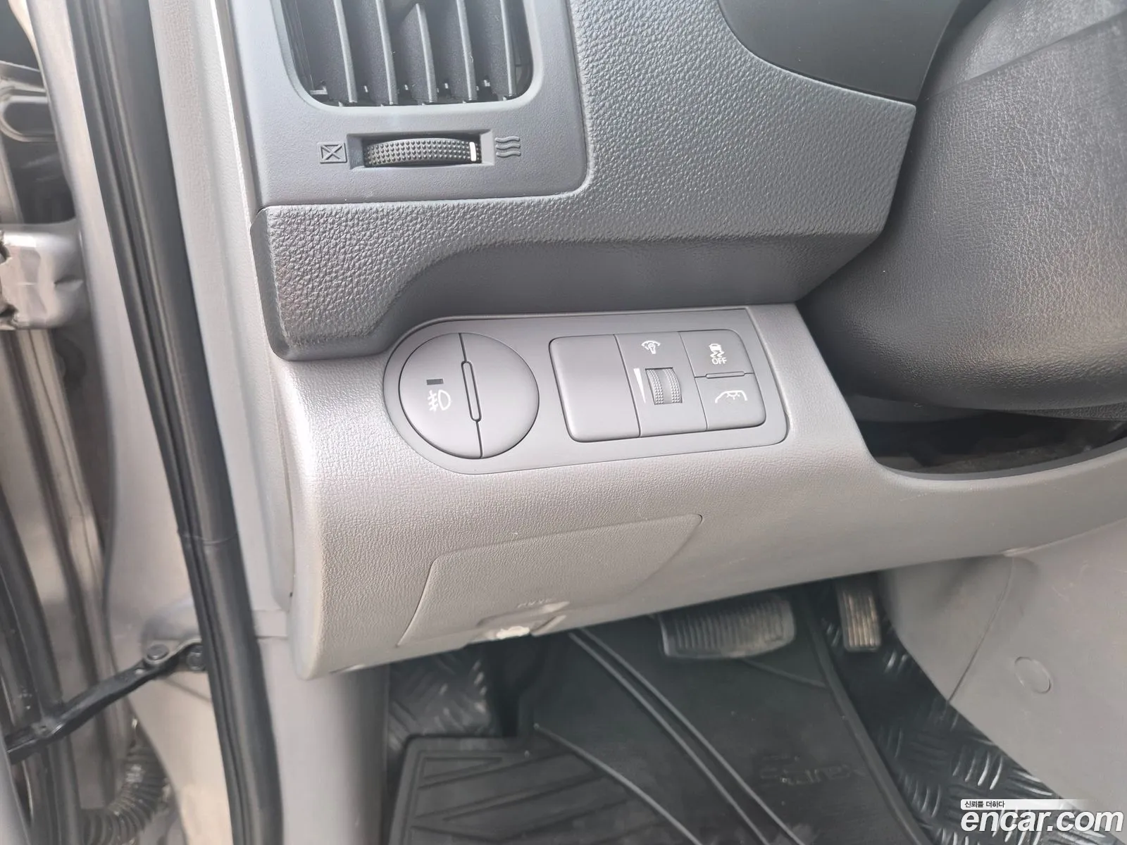 Hyundai Grand Starex 2012 — 11