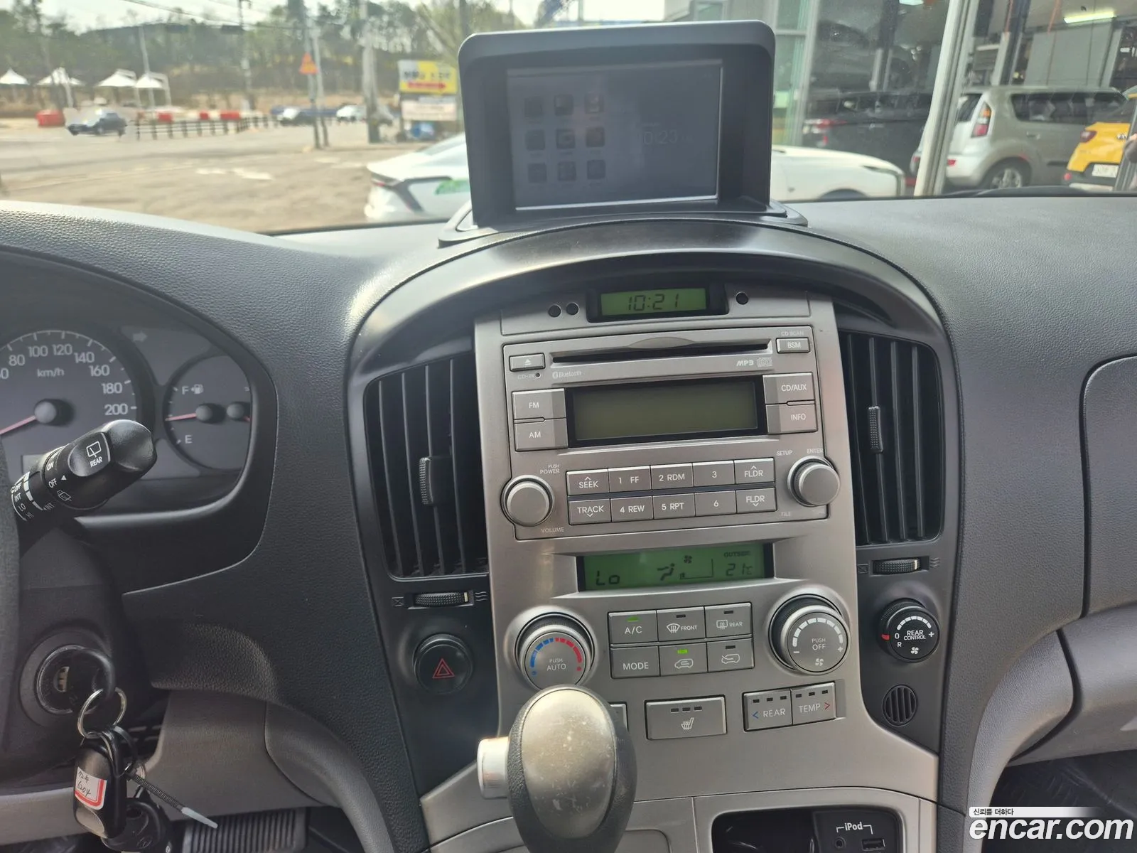 Hyundai Grand Starex 2012 — 2