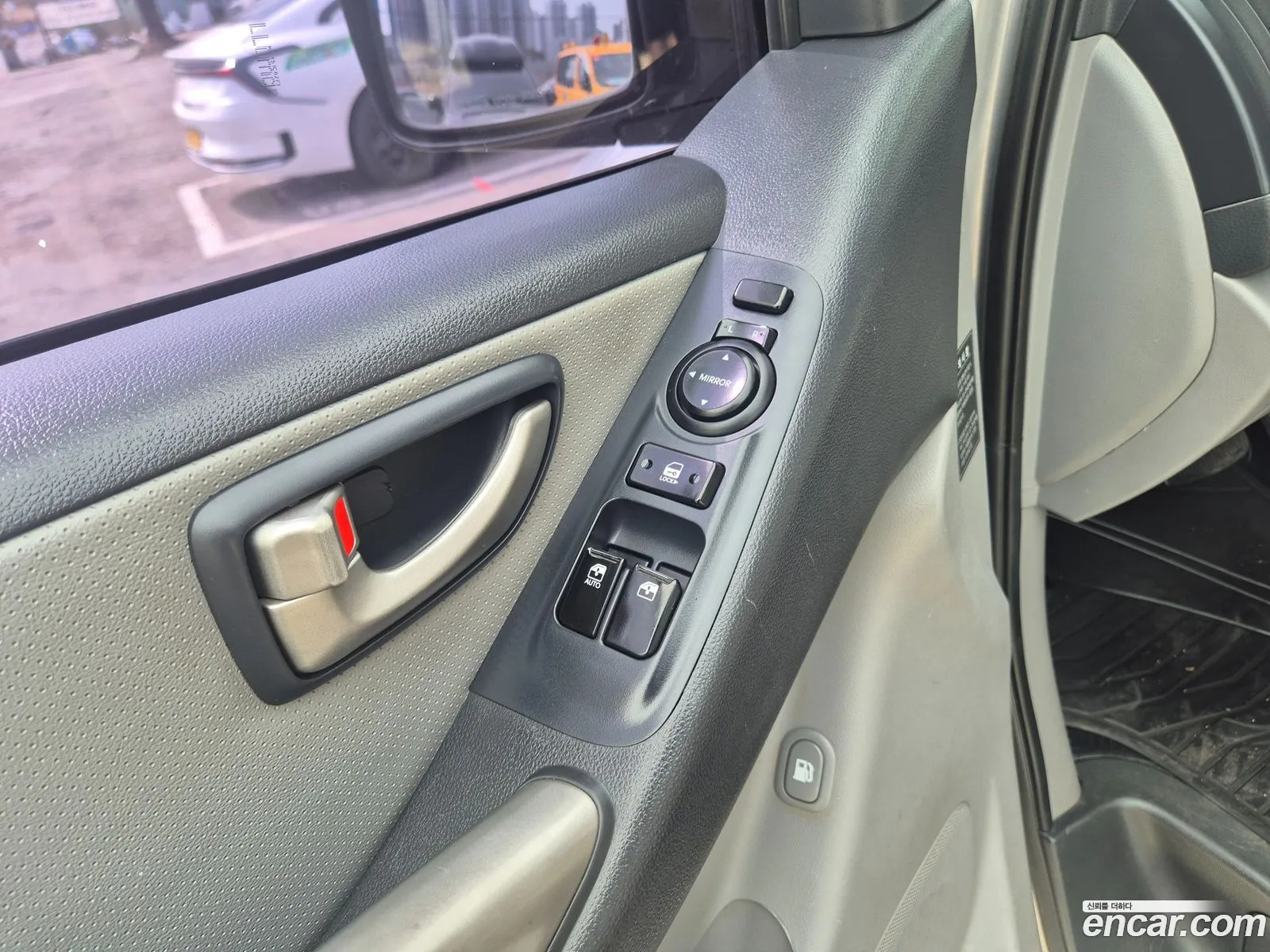Hyundai Grand Starex 2012 — 16