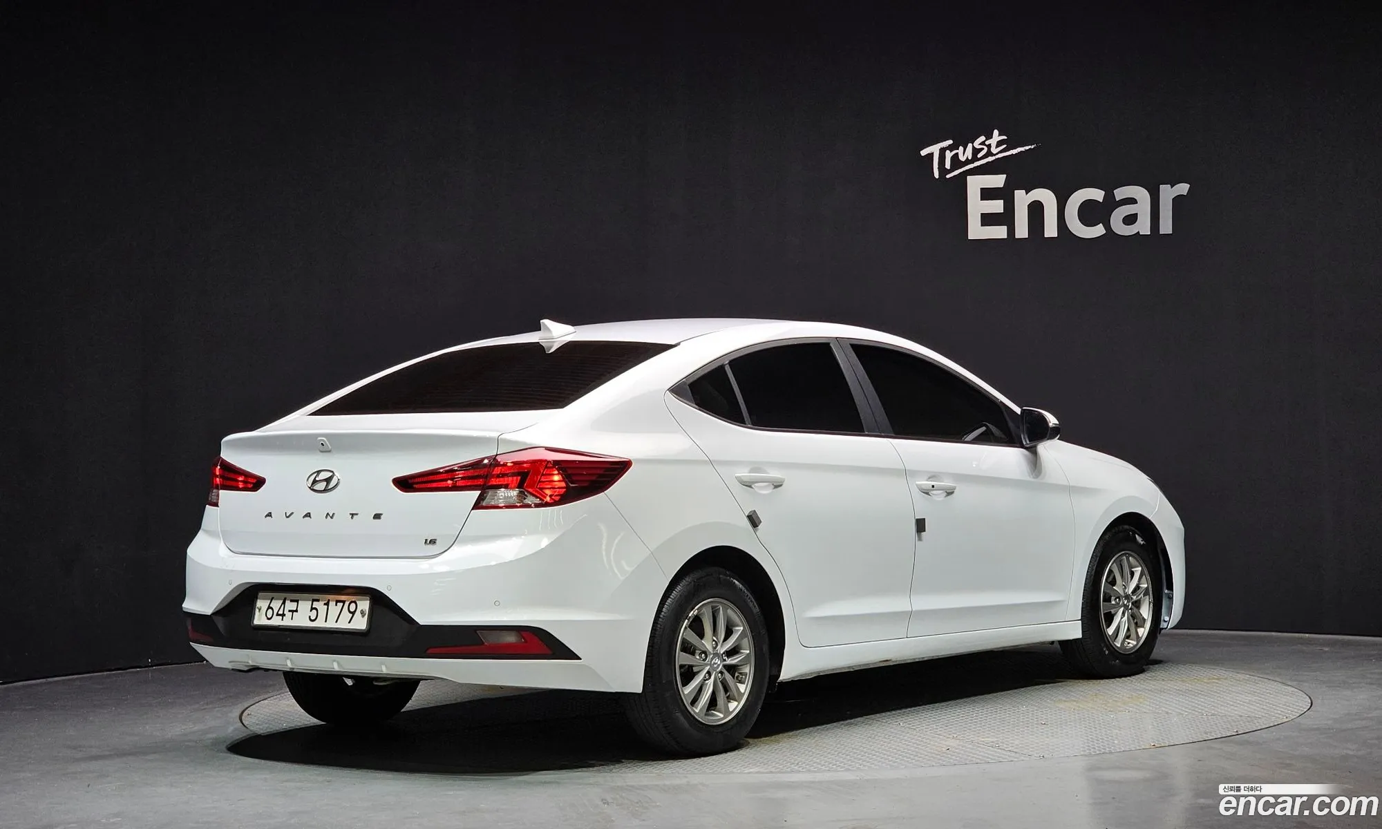 Hyundai Elantra AD 2019 — 9