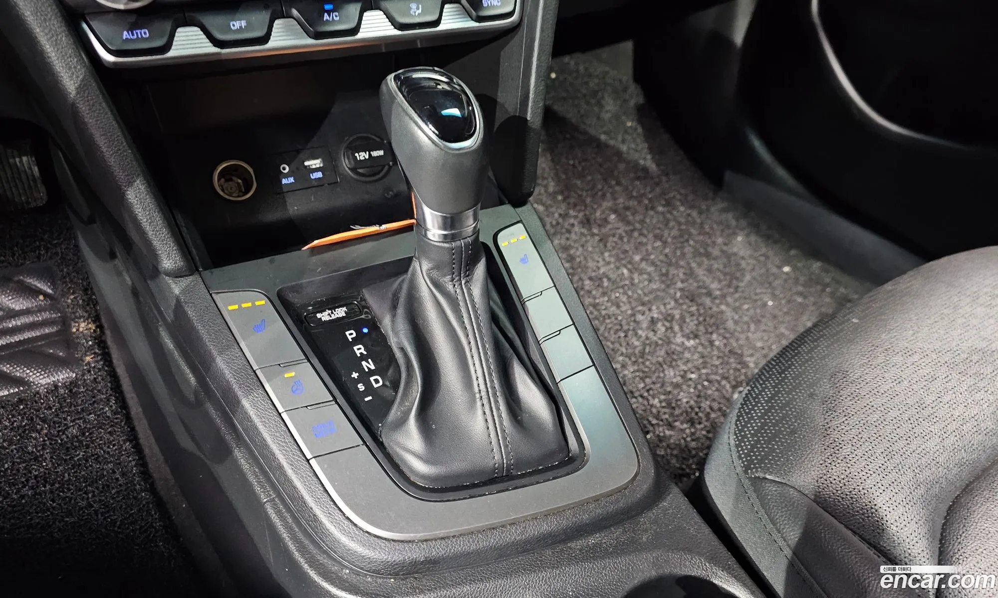 Hyundai Elantra AD 2019 — 12