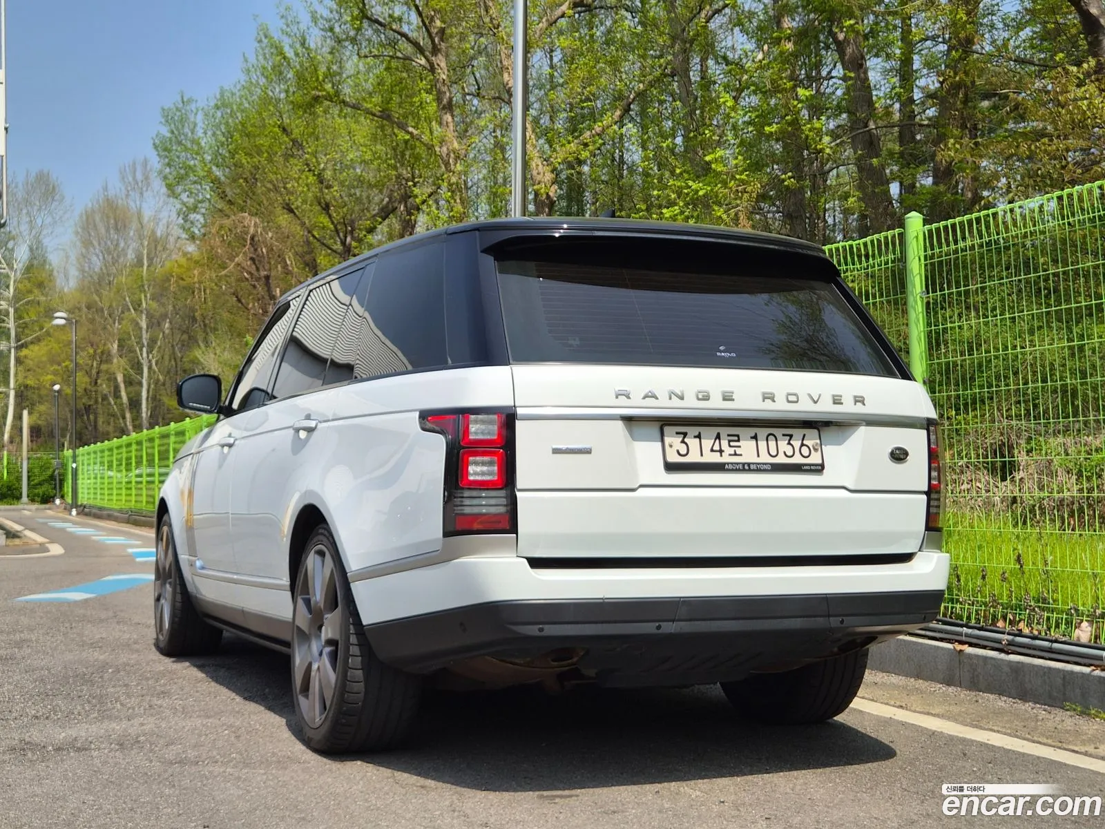 Land Rover Range Rover 2017 — 17