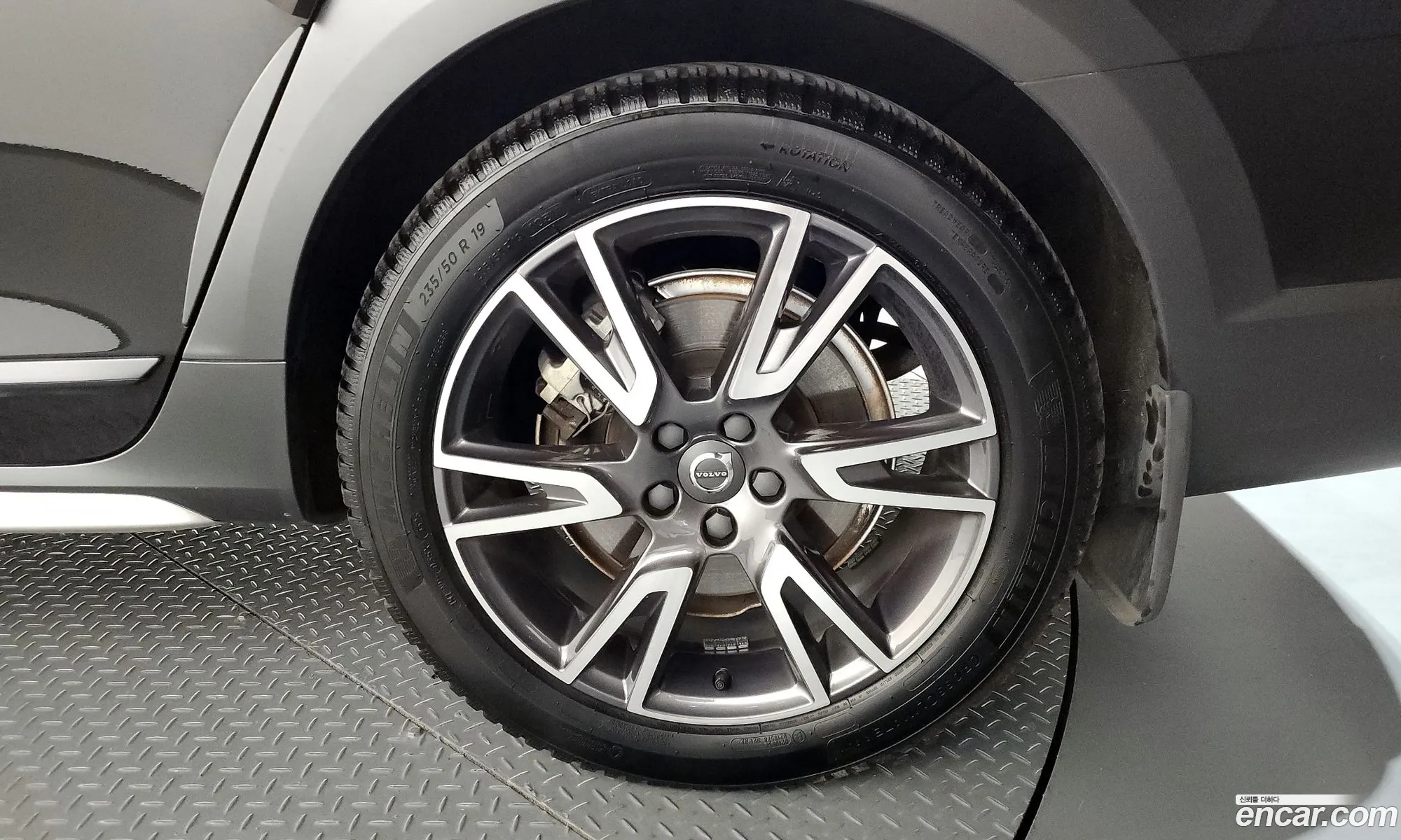 Volvo V90 Cross Country 2018 — 10