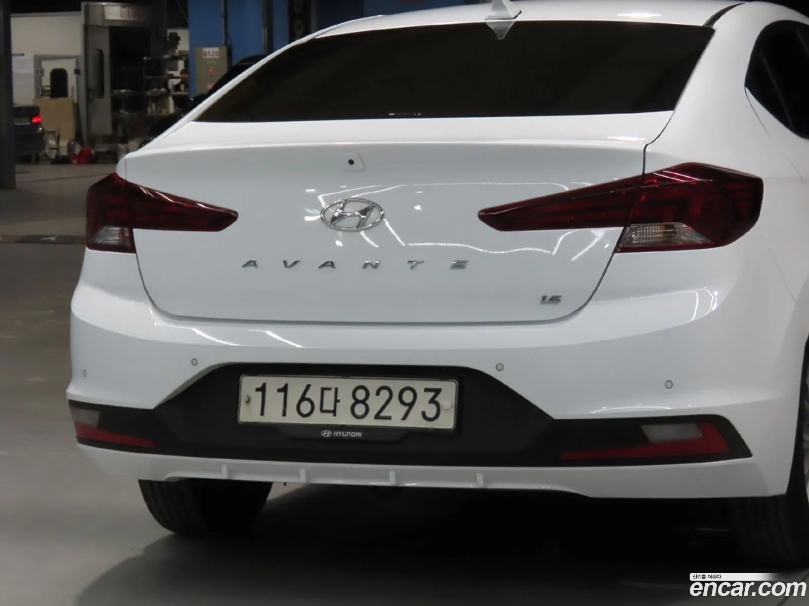 Hyundai Elantra AD 2020 — 8