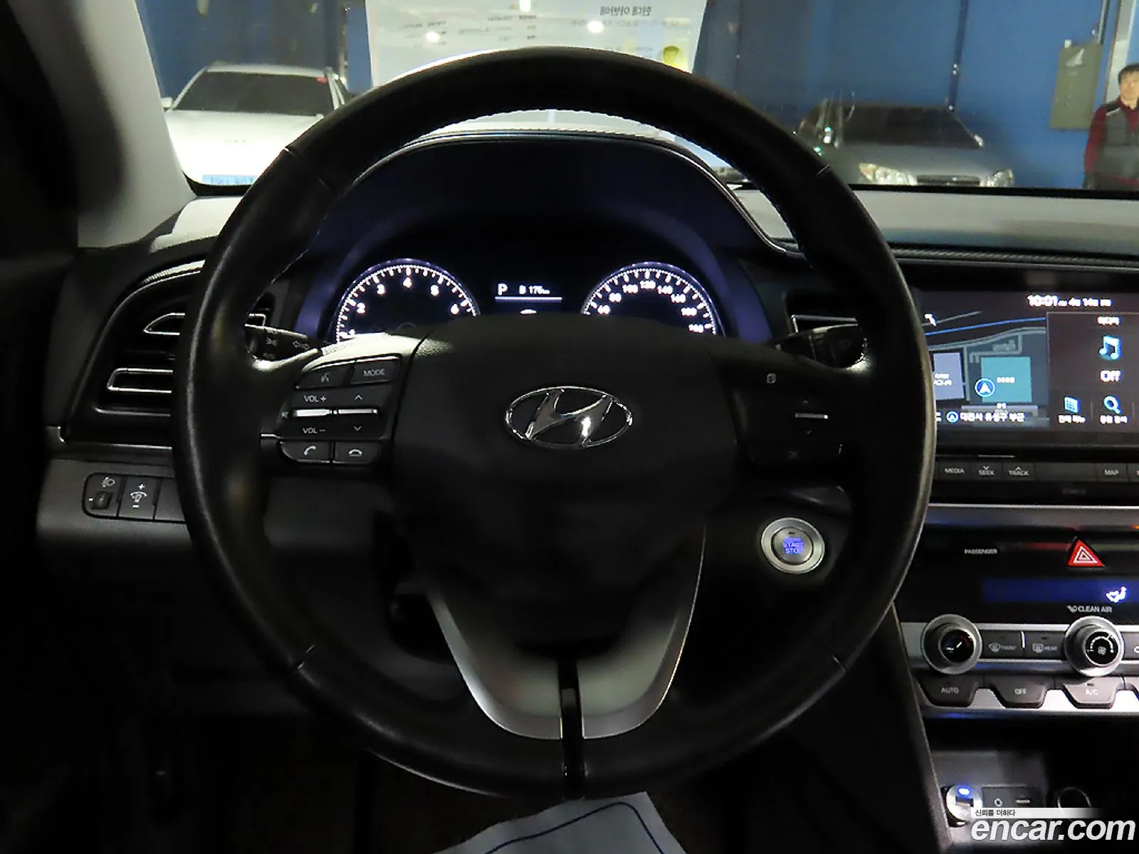 Hyundai Elantra AD 2020 — 17