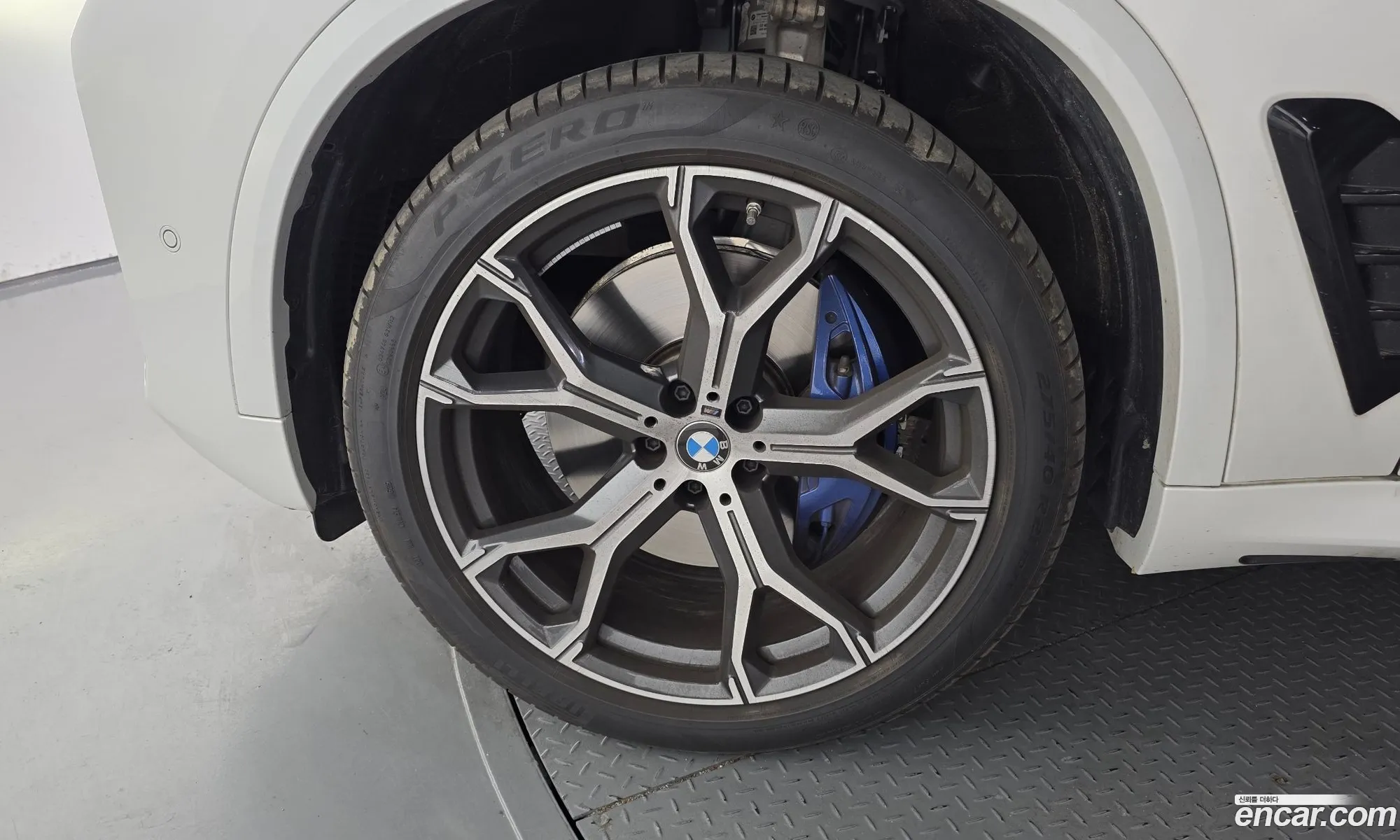 BMW X5 2025 WBA21EU0XS9062286 — 12