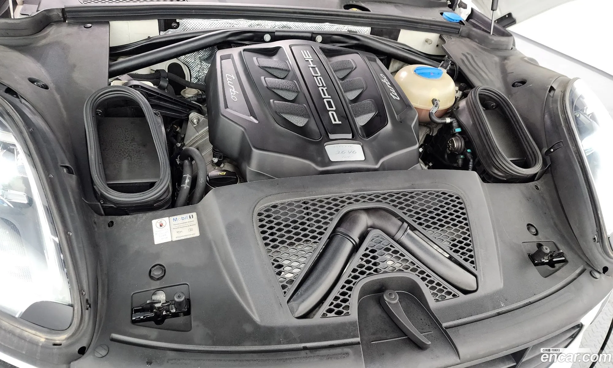 Porsche Macan 2016 WP1AF295XHLB90279 — 13