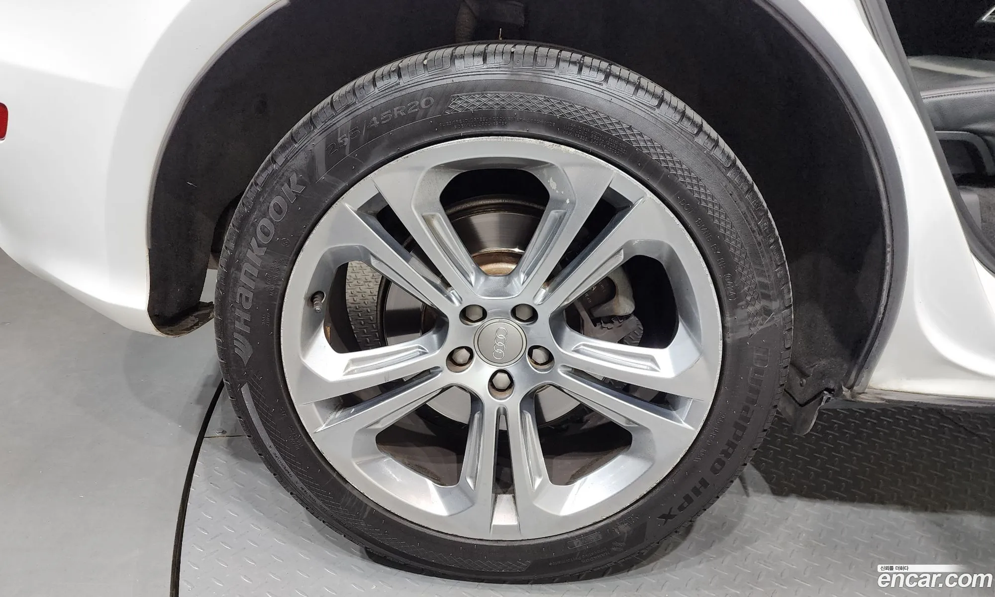 Audi Q5 2014 WAUZZZ8R7FA044873 — 4