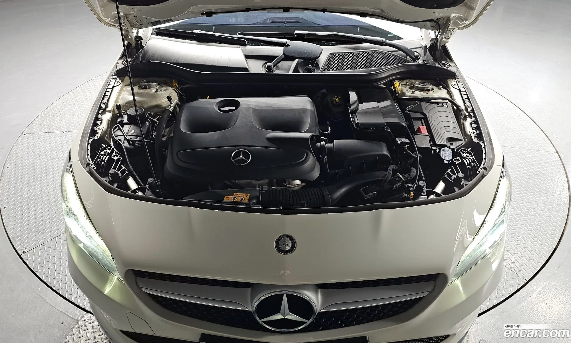 Mercedes-Benz CLA-Class C117 2016 — 8