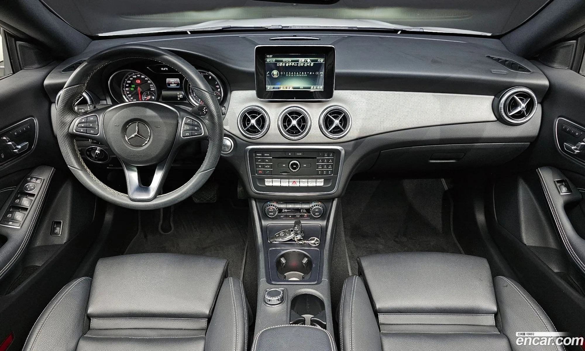 Mercedes-Benz CLA-Class C117 2016 — 3