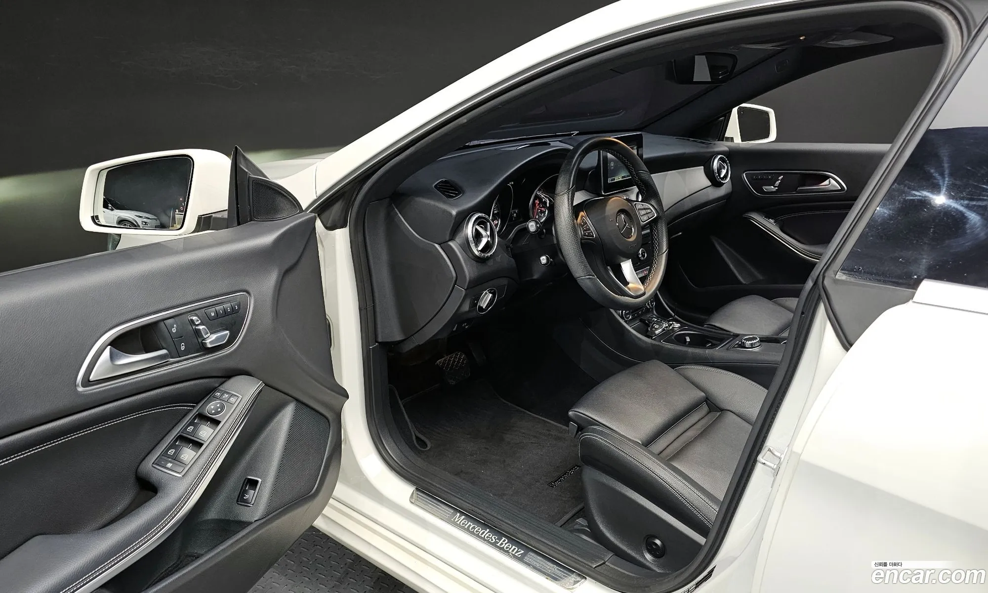 Mercedes-Benz CLA-Class C117 2016 — 19