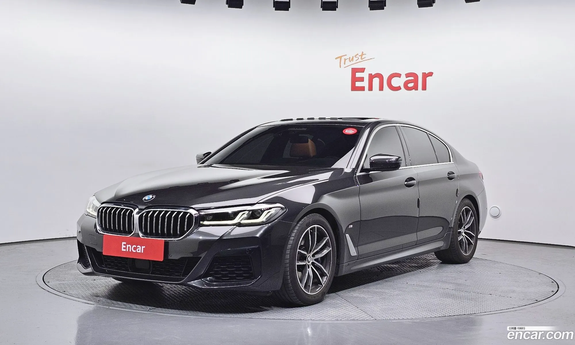 BMW 5 Series 2022 — 17