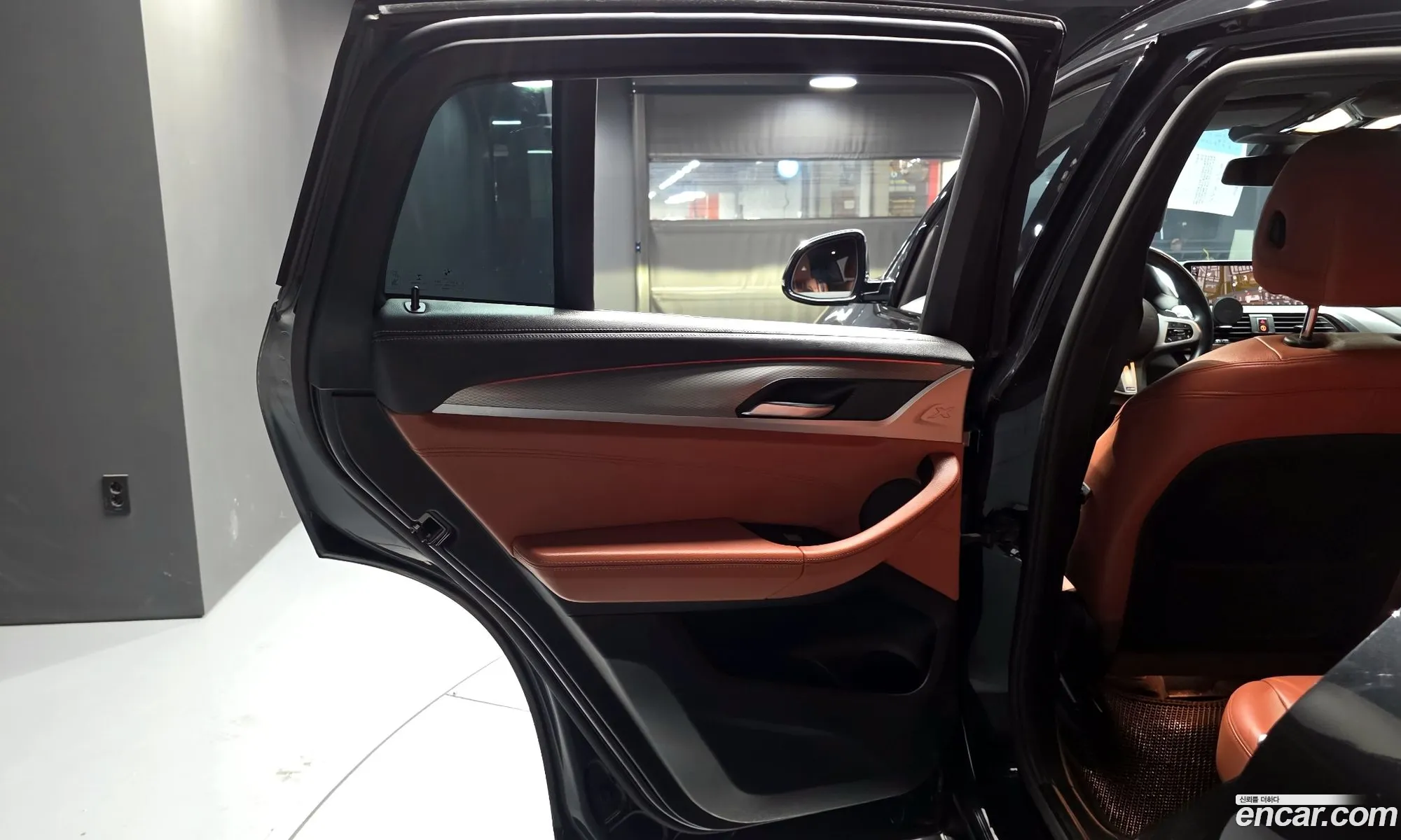 BMW X4 2020 WBA2V510XM9E82905 — 18