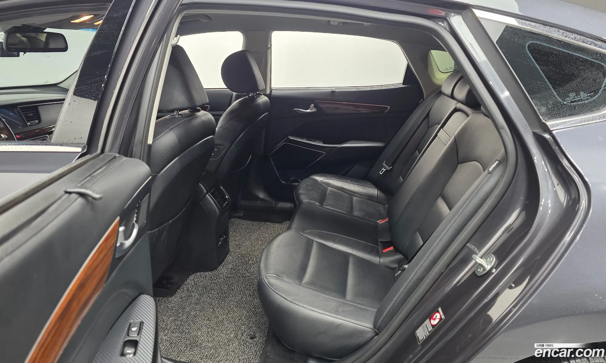 Kia K7 2017 — 7