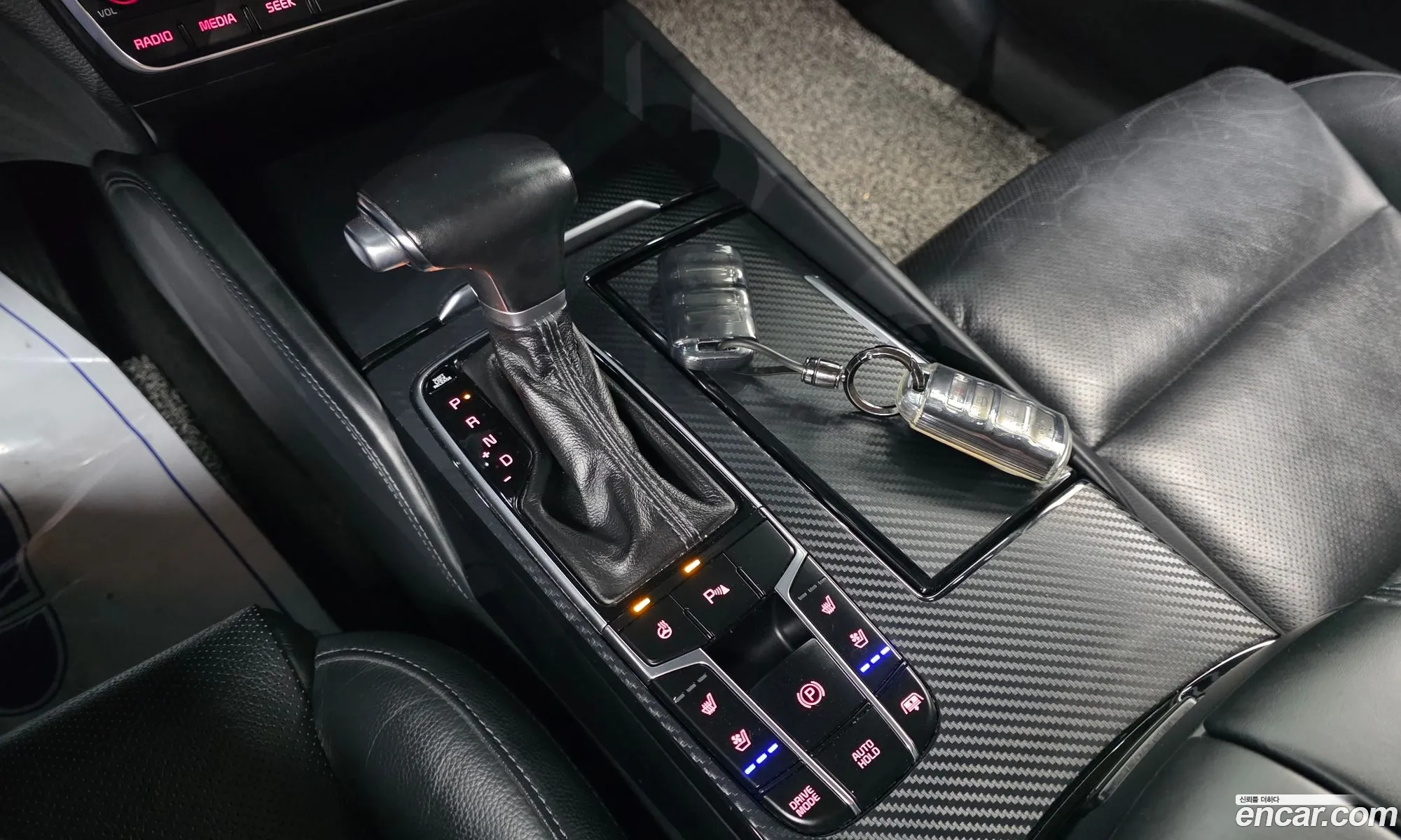 Kia K7 2017 — 29