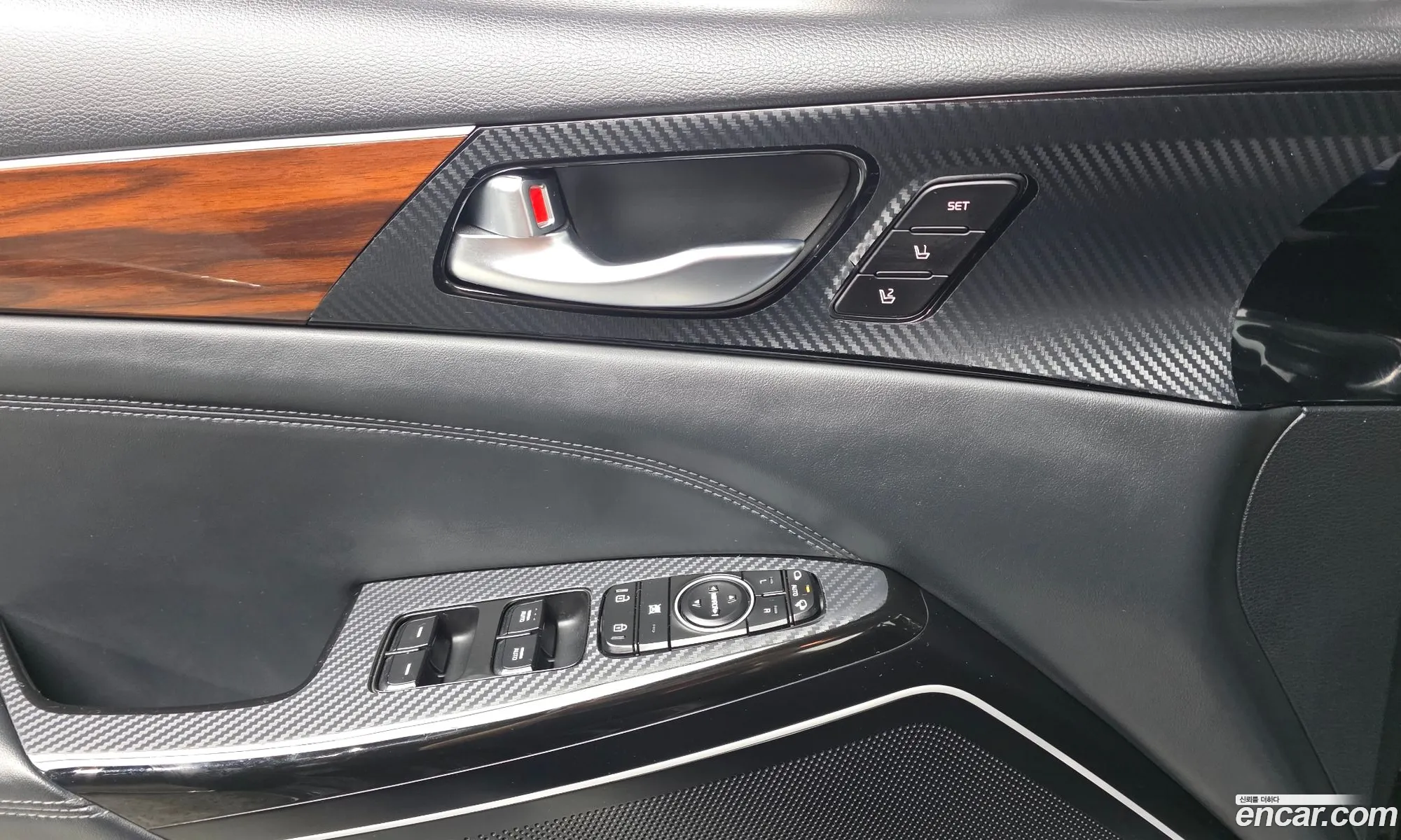 Kia K7 2017 — 26