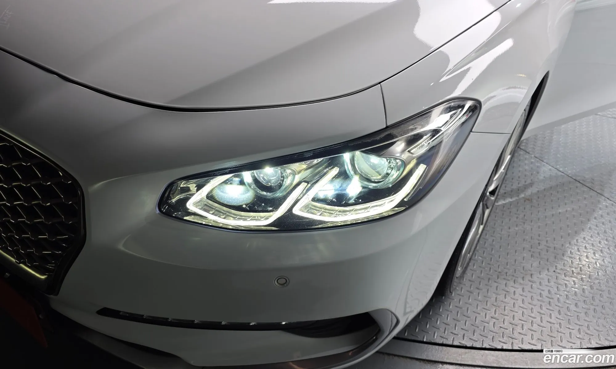 Hyundai Grandeur IG 2016 — 24
