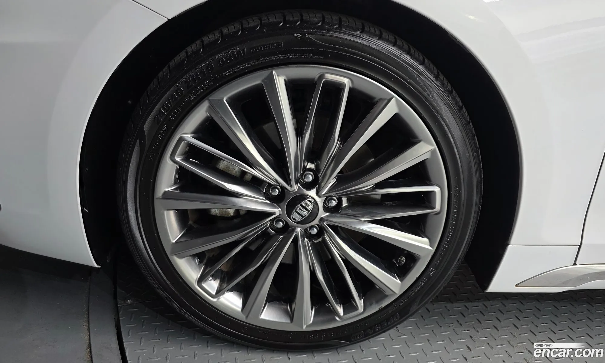 Hyundai Grandeur IG 2016 — 27
