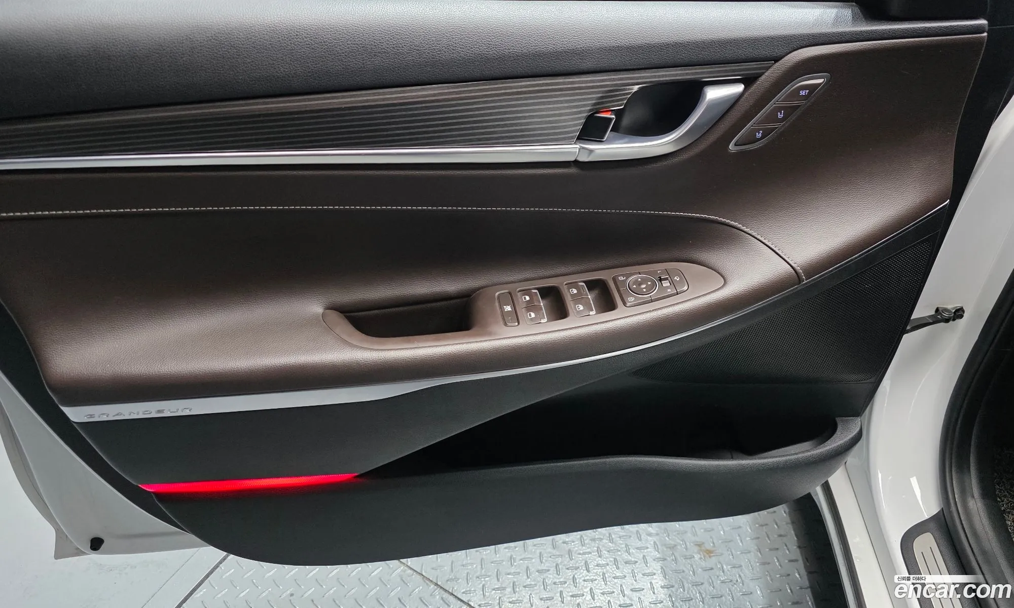 Hyundai Grandeur IG 2016 — 14