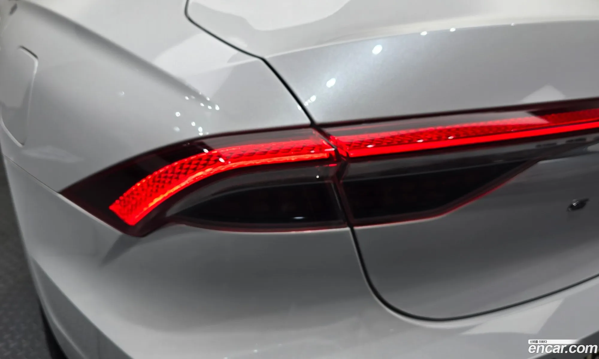 Hyundai Grandeur IG 2020 — 32
