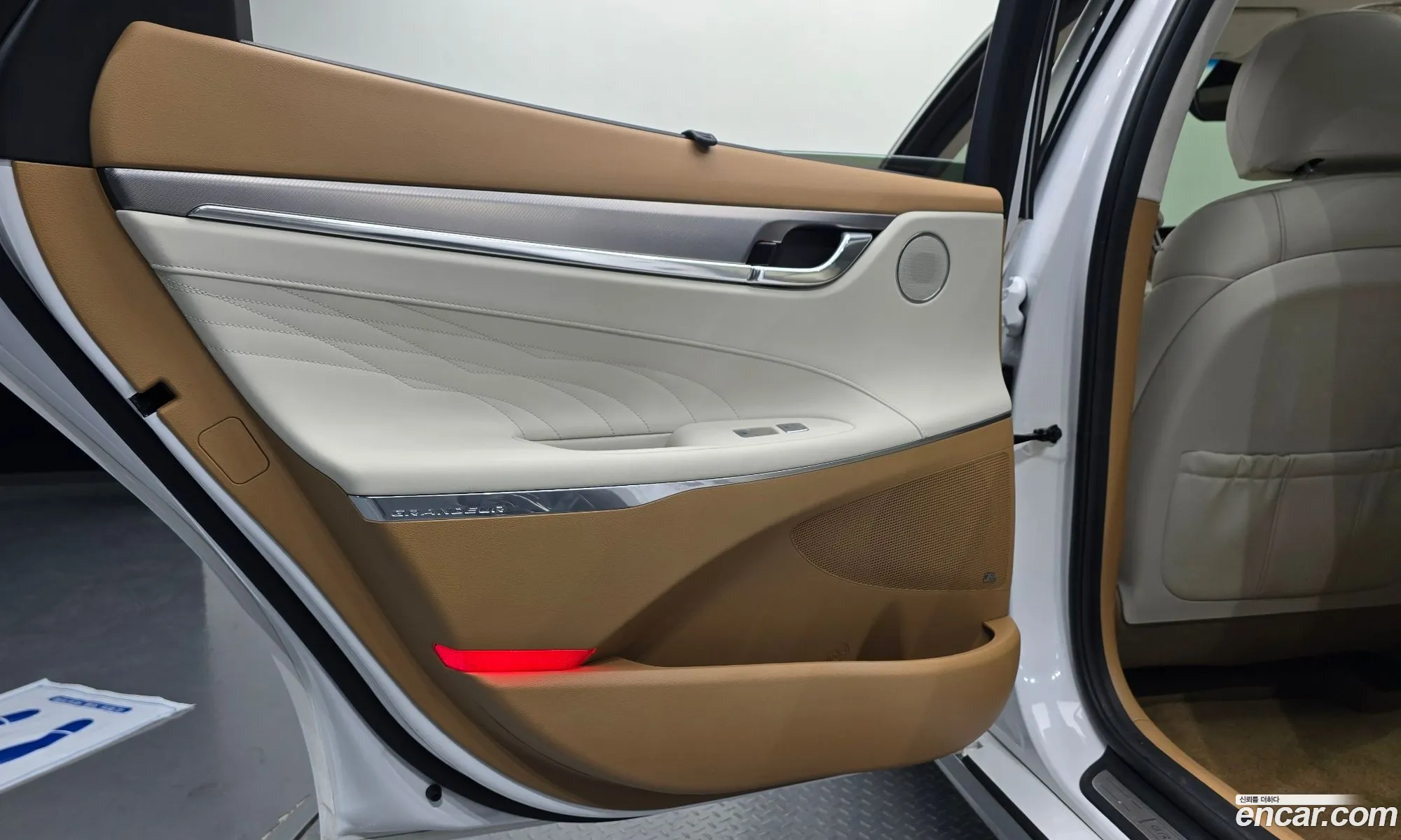 Hyundai Grandeur IG 2020 — 23