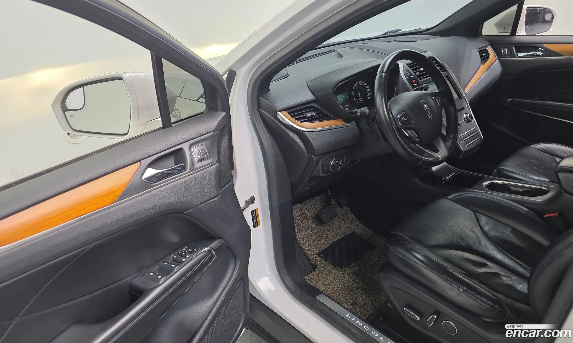 Lincoln MKC 2014 5LMCJ2A95FUJ05971 — 20