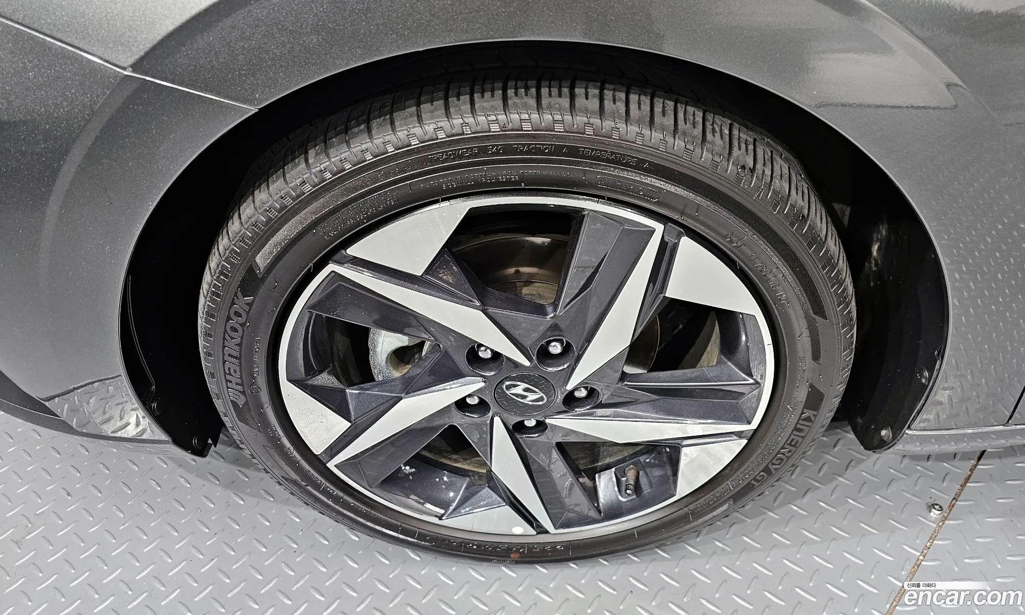 Hyundai Elantra Hybrid 2021 — 5