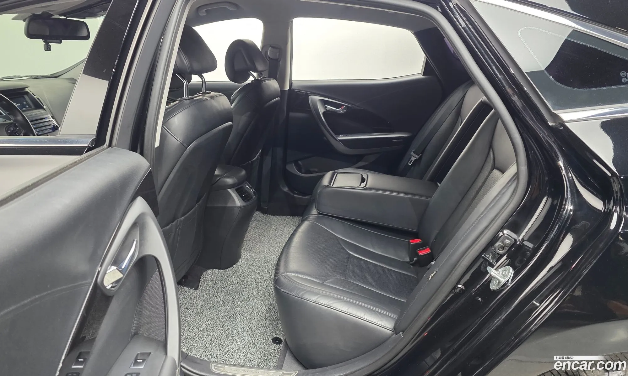 Hyundai Grandeur HG 2016 — 11