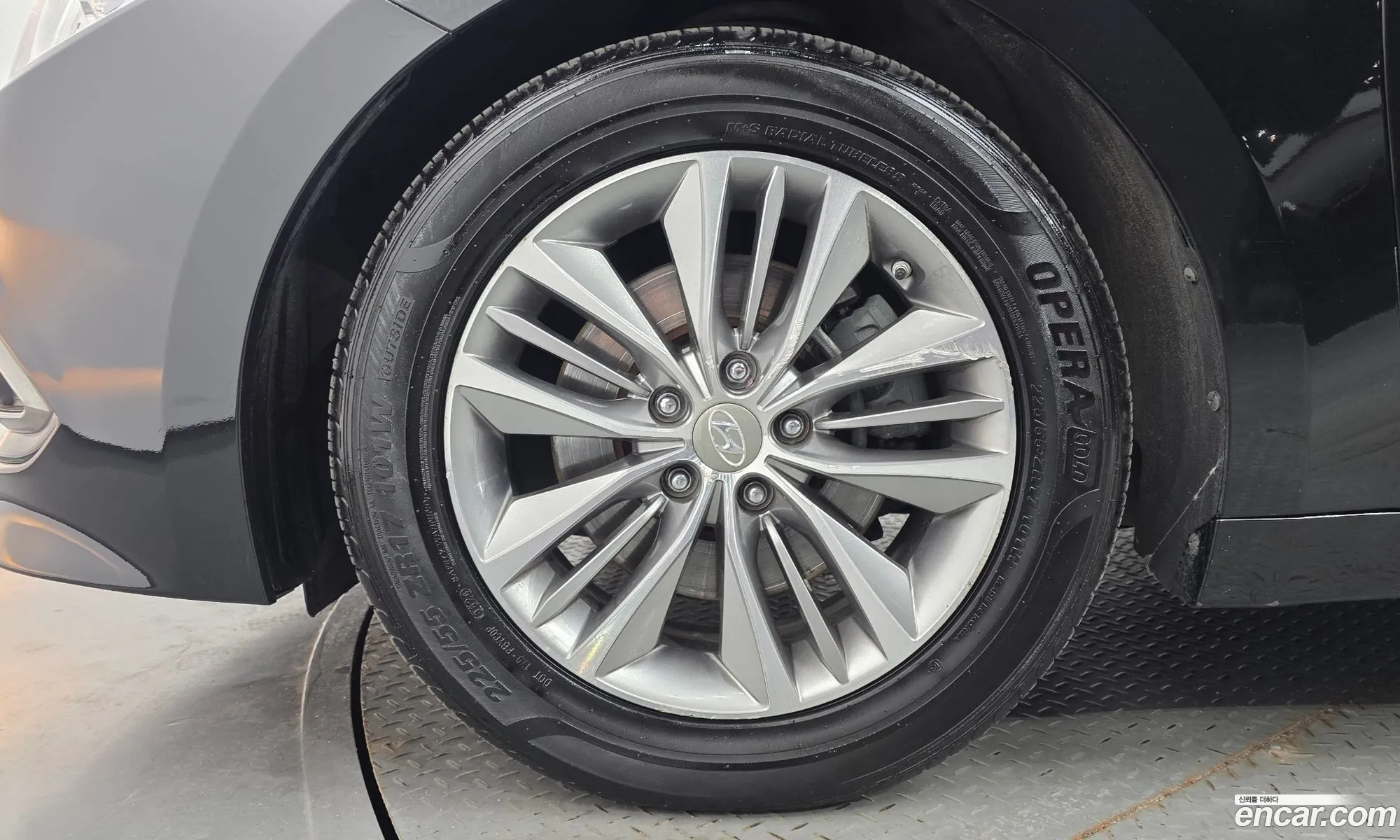 Hyundai Grandeur HG 2016 — 15
