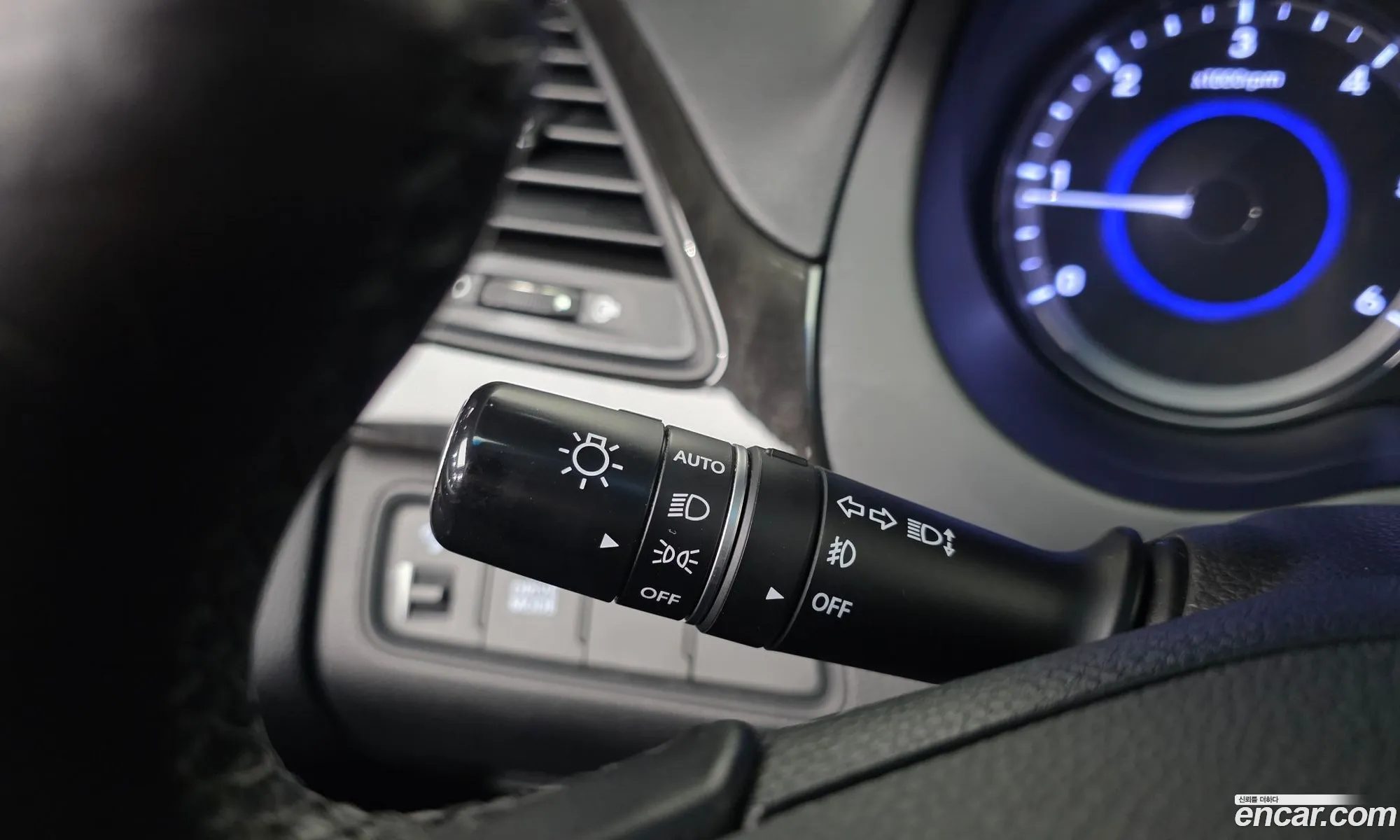 Hyundai Grandeur HG 2016 — 17
