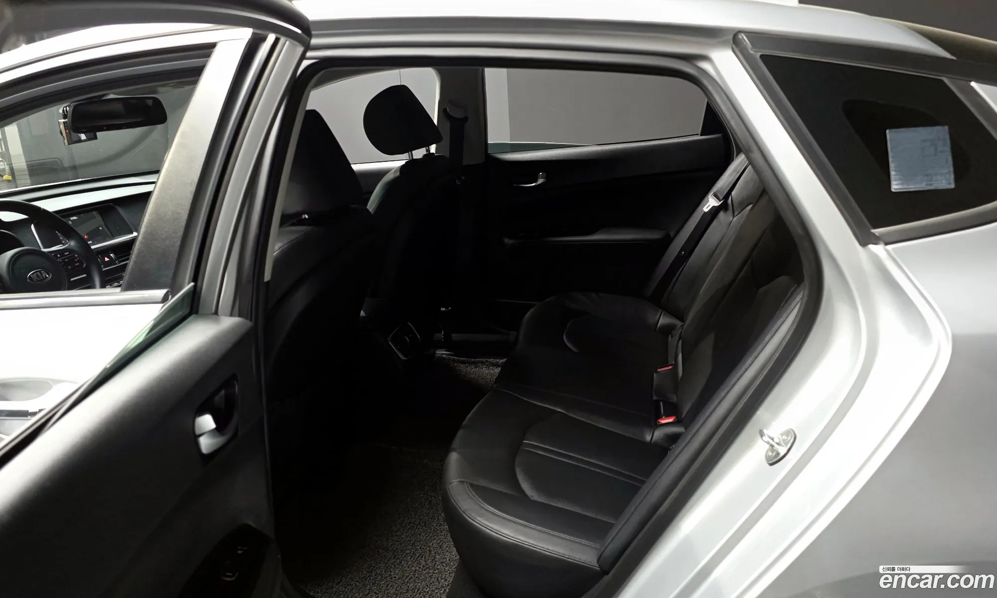 Kia K5 Hybrid 2016 — 3