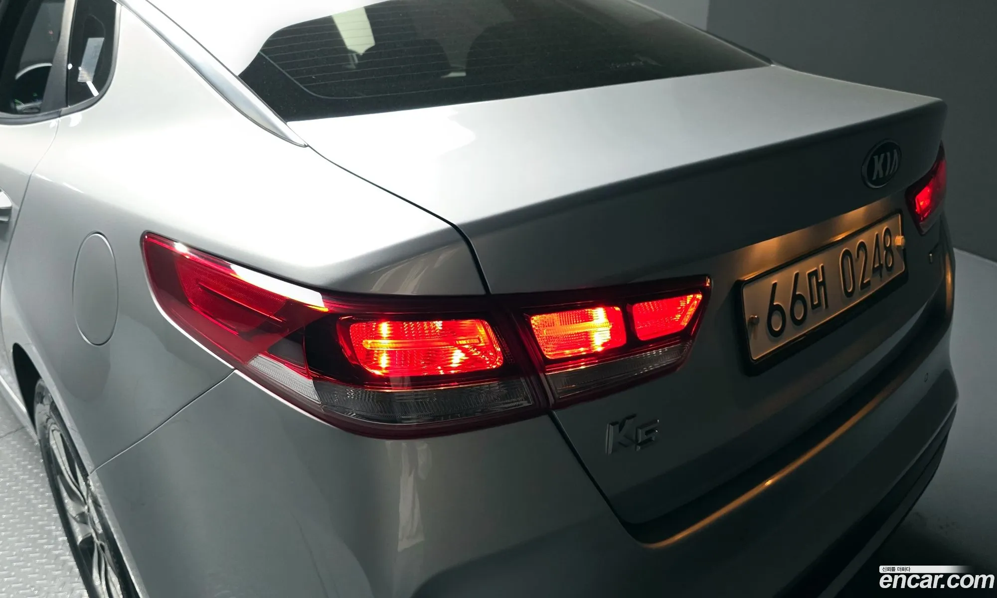 Kia K5 Hybrid 2016 — 19