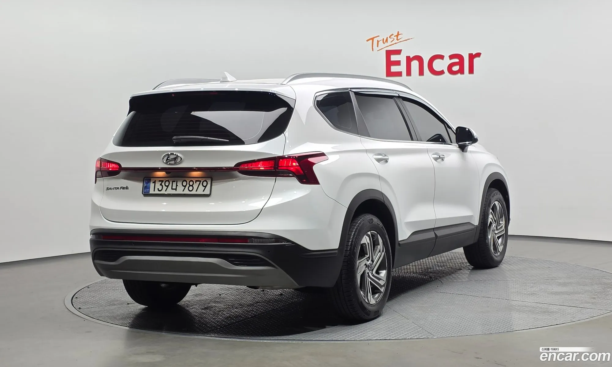Hyundai Santa Fe 2021 — 25