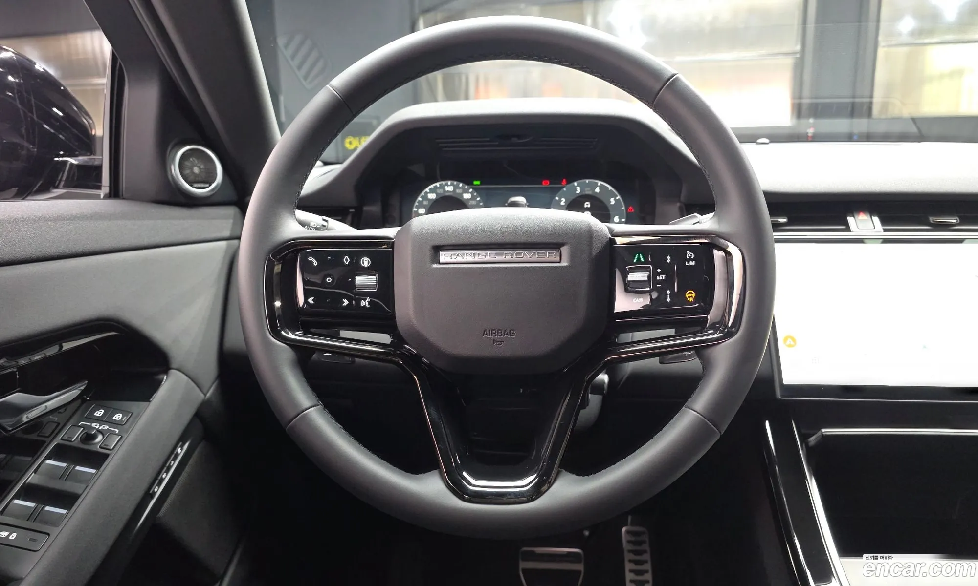 Land Rover Range Rover Evoque 2025 SALZA2BX1SH268398 — 17