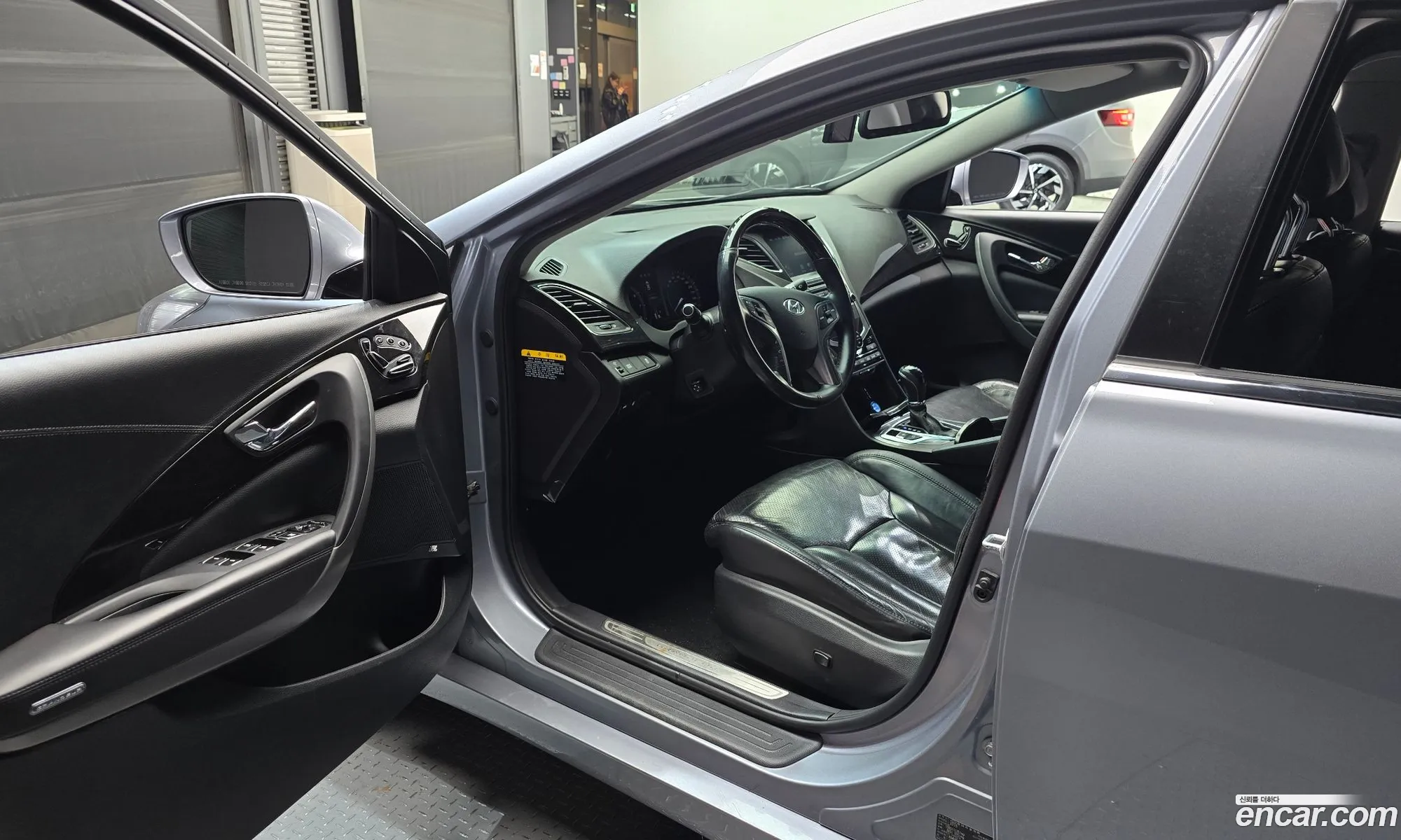 Hyundai Grandeur HG 2015 — 13